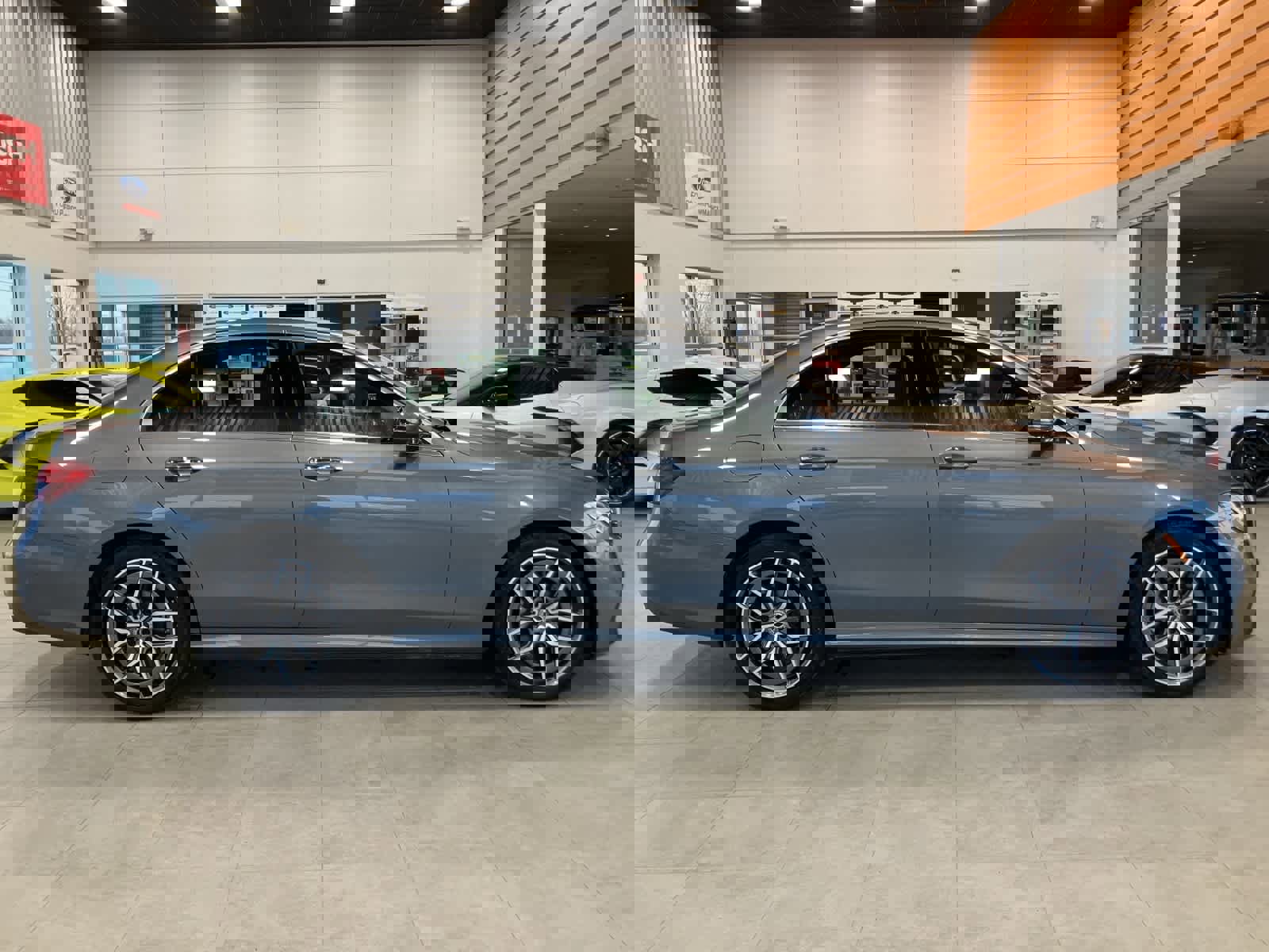 Used 2022 Mercedes-Benz E 350 E 350 image 4