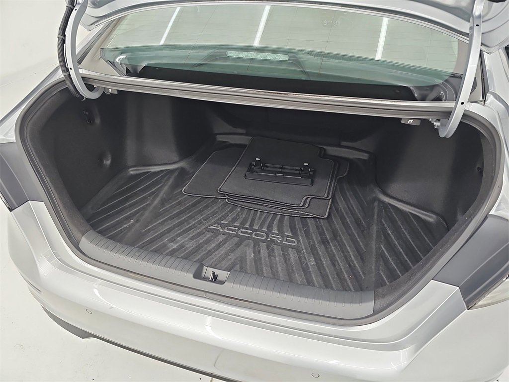 Used 2023 Honda Accord Touring image 16