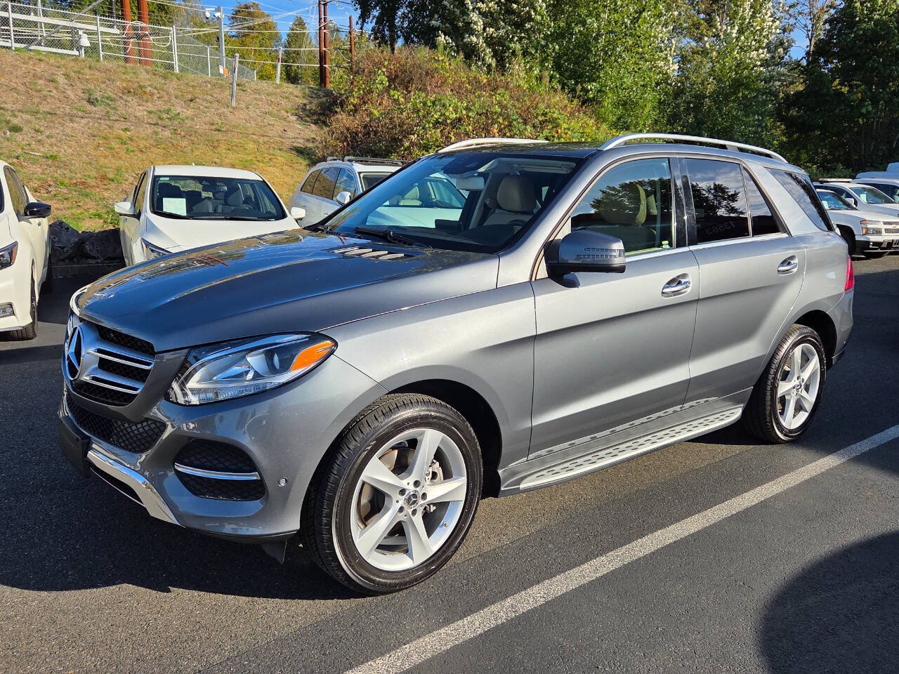 Used 2018 Mercedes-Benz GLE 350 4MATIC image 3