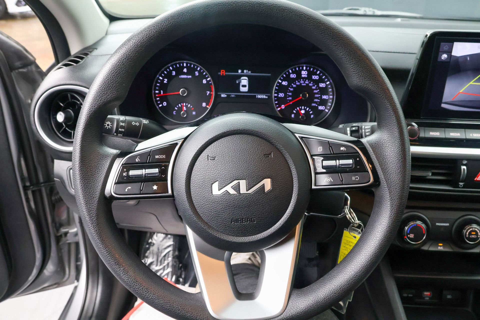 Used 2024 Kia Forte LXS FWD image 18