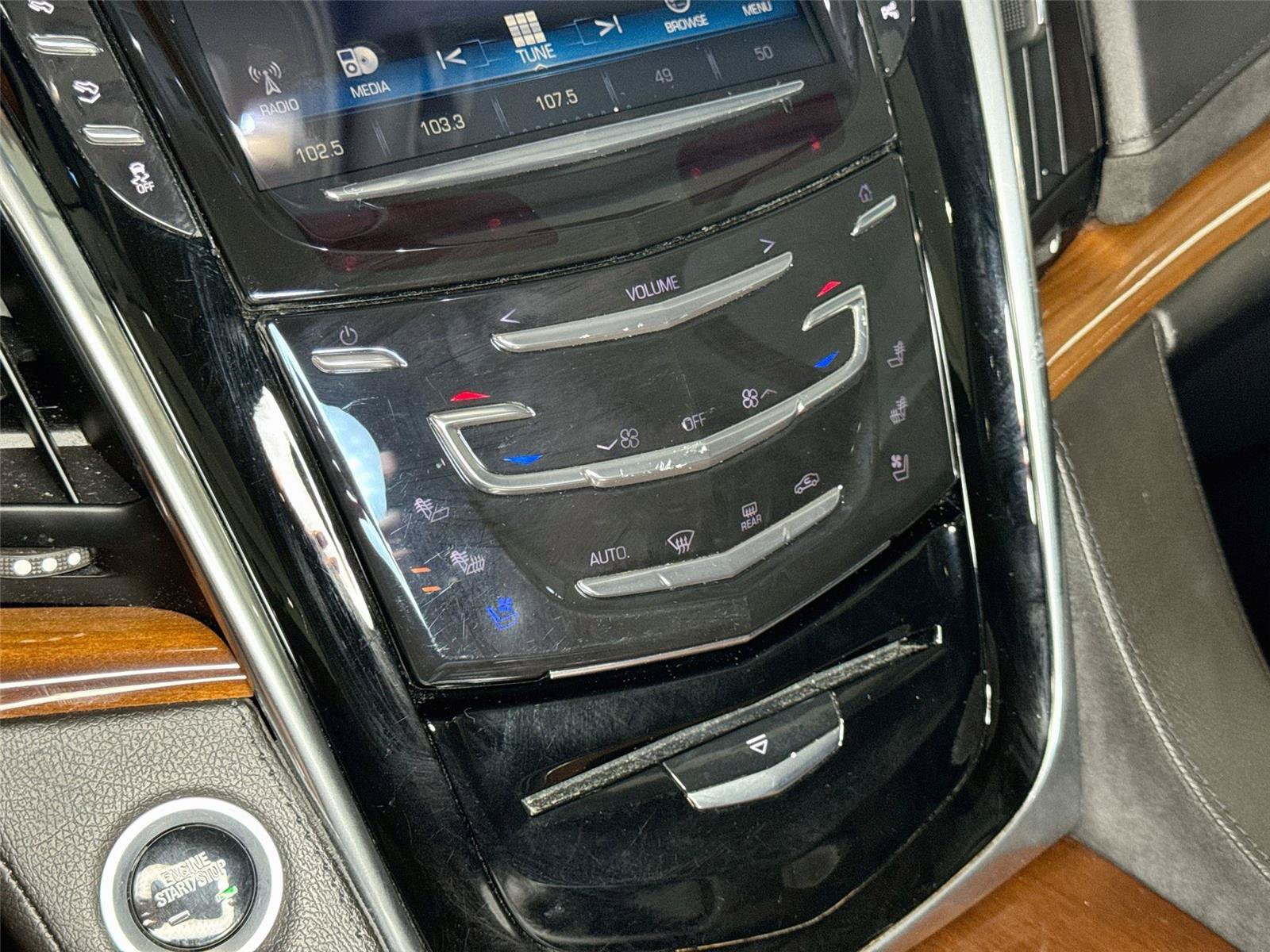 Used 2017 Cadillac Escalade Premium Luxury AWD/4WD image 20