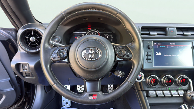Used 2024 Toyota GR86 Premium RWD image 15