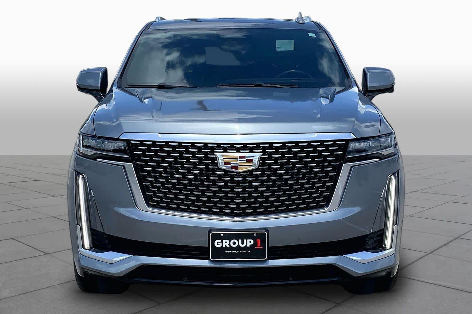Used 2022 Cadillac Escalade Premium Luxury w/ Performance Package AWD/4WD image 4