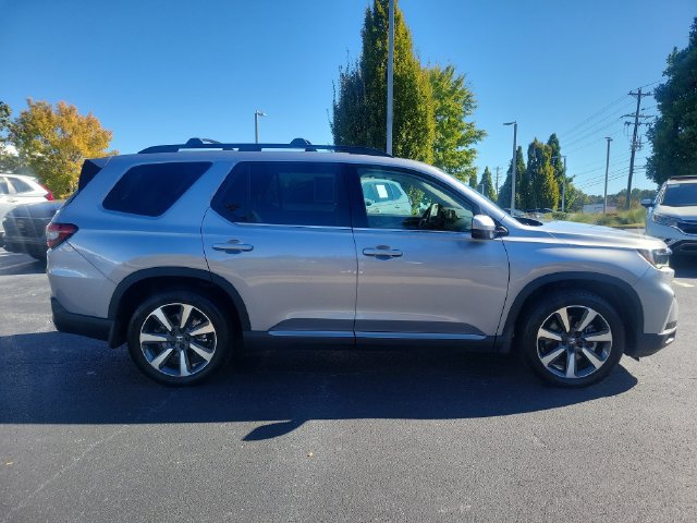 Certified 2023 Honda Pilot Touring image 5