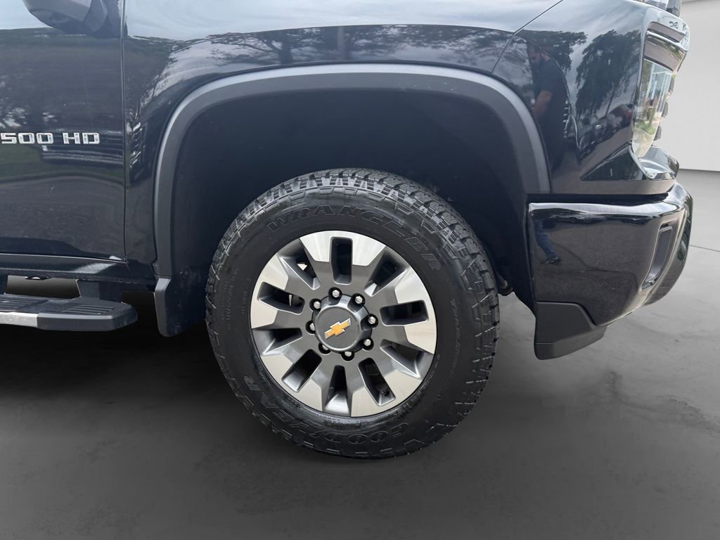 Used 2024 Chevrolet Silverado 2500 Custom w/ Custom Value Package AWD/4WD image 26
