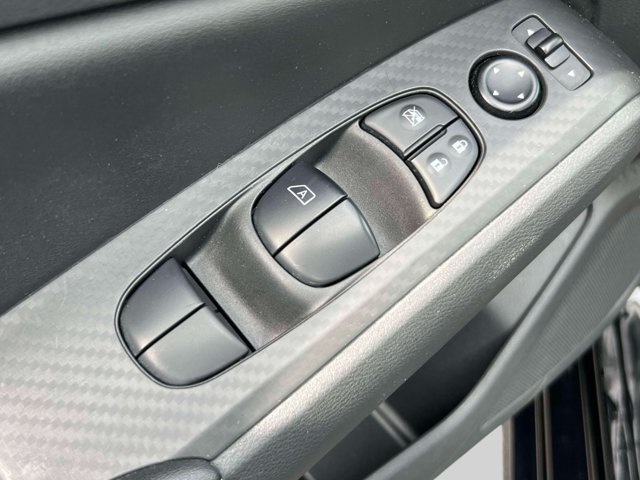 Used 2024 Nissan Altima 2.5 SV w/ SV Premium Package FWD image 16