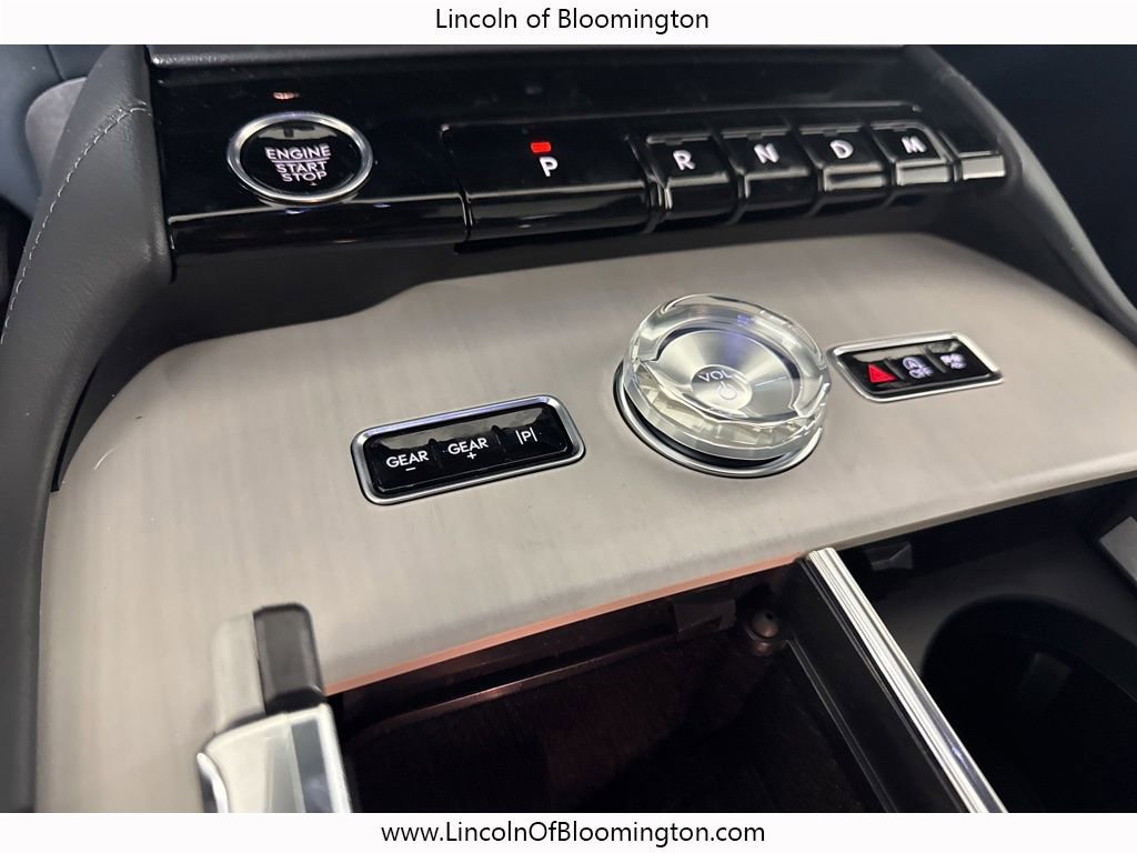 New 2025 Lincoln Navigator L Reserve w/ Jet Appearance Package image 48