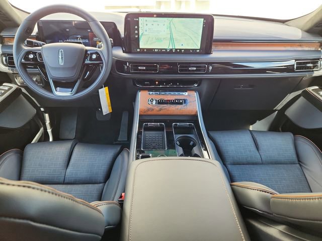 New 2025 Lincoln Aviator Black Label image 11