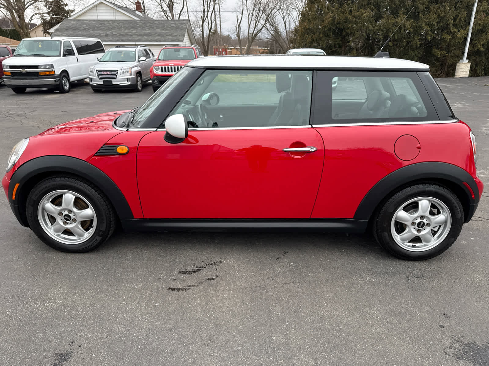 Used 2010 MINI Cooper Hardtop image 6