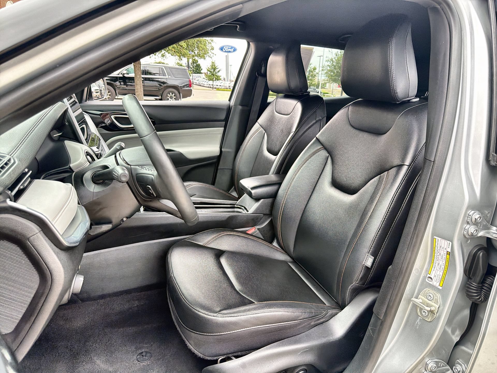 Used 2024 Jeep Compass Limited AWD/4WD image 11