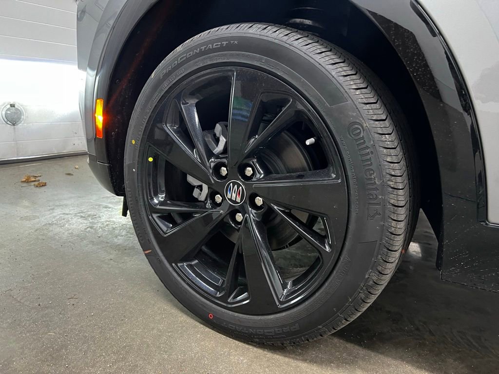 New 2026 Buick Envision Sport Touring image 8