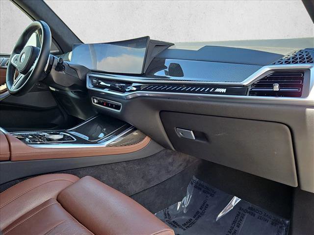 Used 2026 BMW X7 M60i AWD/4WD image 24