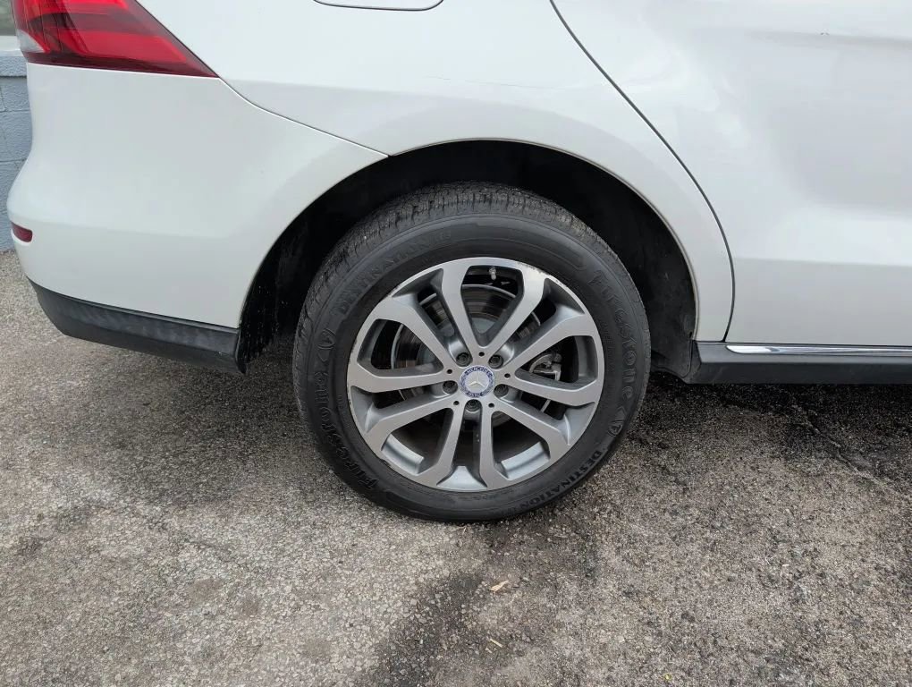 Used 2017 Mercedes-Benz GLE 550e image 11