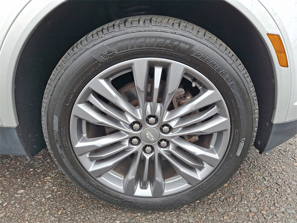 Certified 2019 Cadillac XT5 Premium Luxury image 9