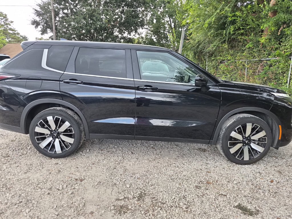 Used 2025 Mitsubishi Outlander SE AWD/4WD image 5