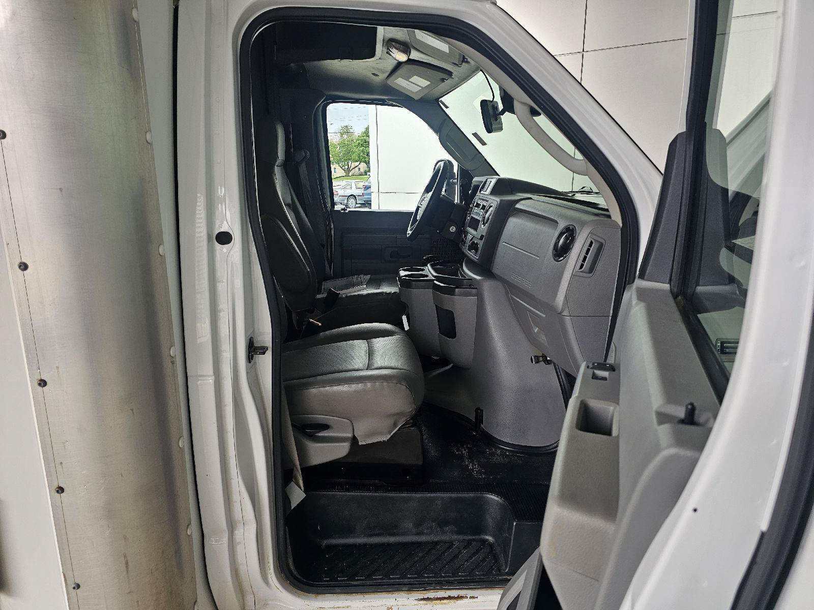 Used 2023 Ford E-350 and Econoline 350 Super Duty w/ Driver's Safety Package RWD image 12