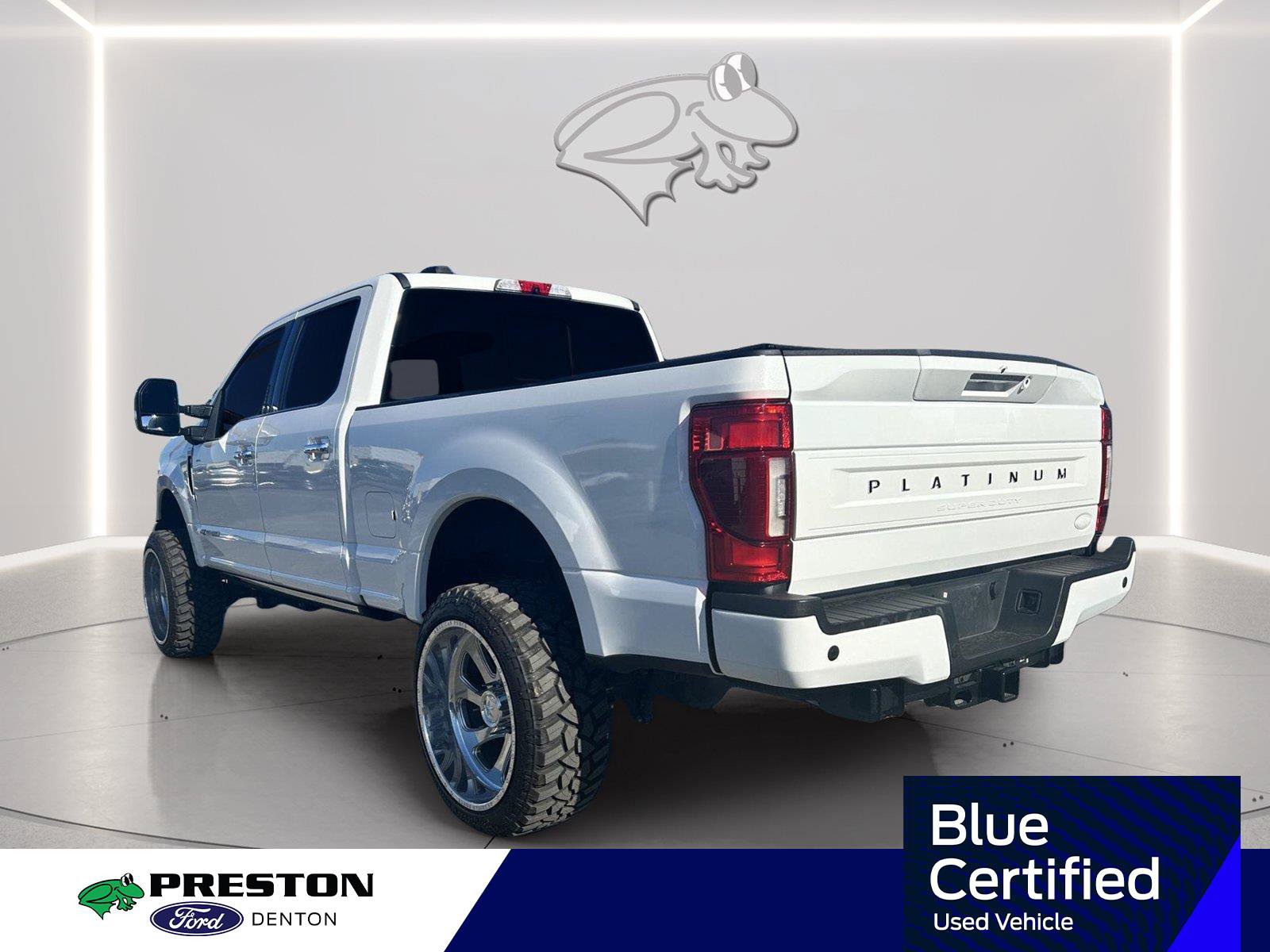 Used 2020 Ford F350 Platinum w/ Snow Plow Prep Package AWD/4WD image 3