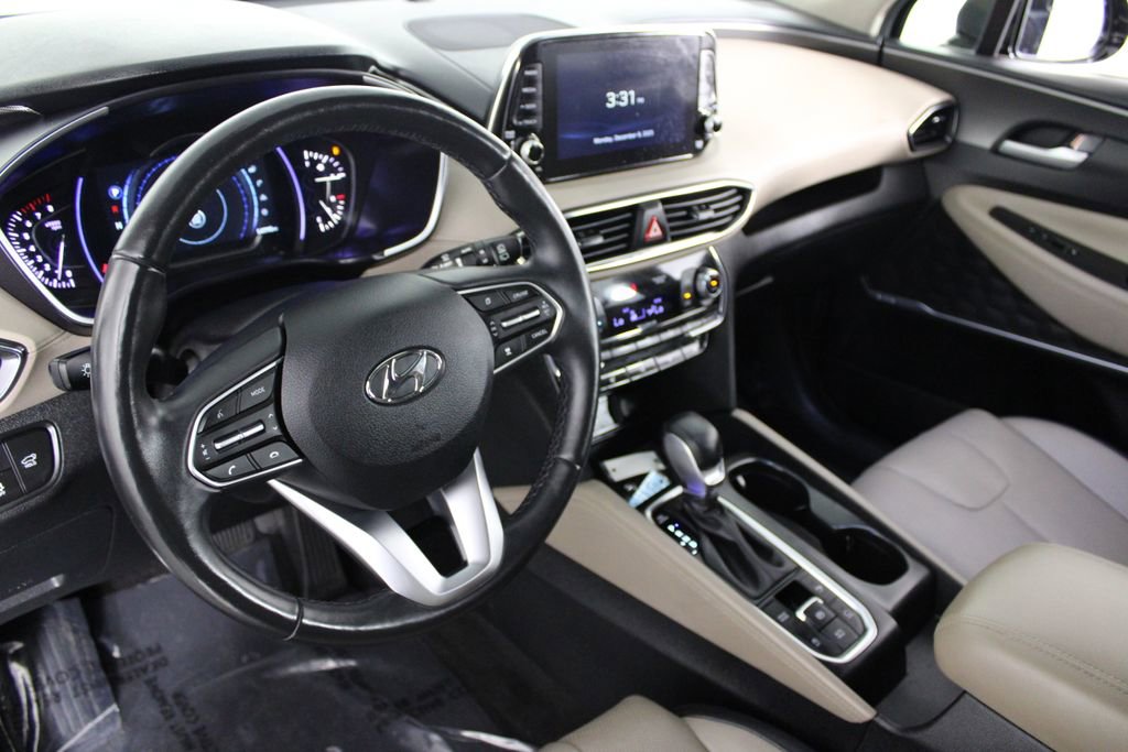 Used 2019 Hyundai Santa Fe FWD image 17