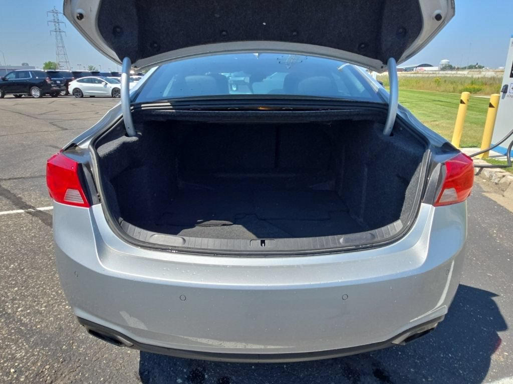 Used 2016 Chevrolet Impala LTZ FWD image 18