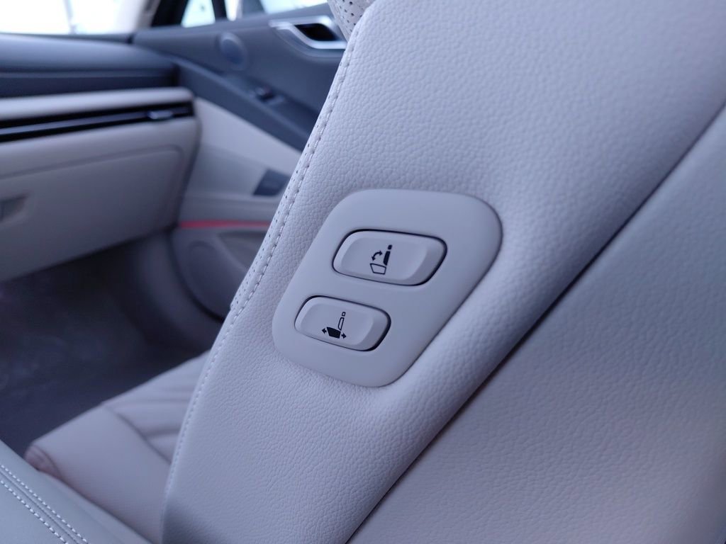 New 2026 Genesis G80 2.5T Sport Prestige image 29