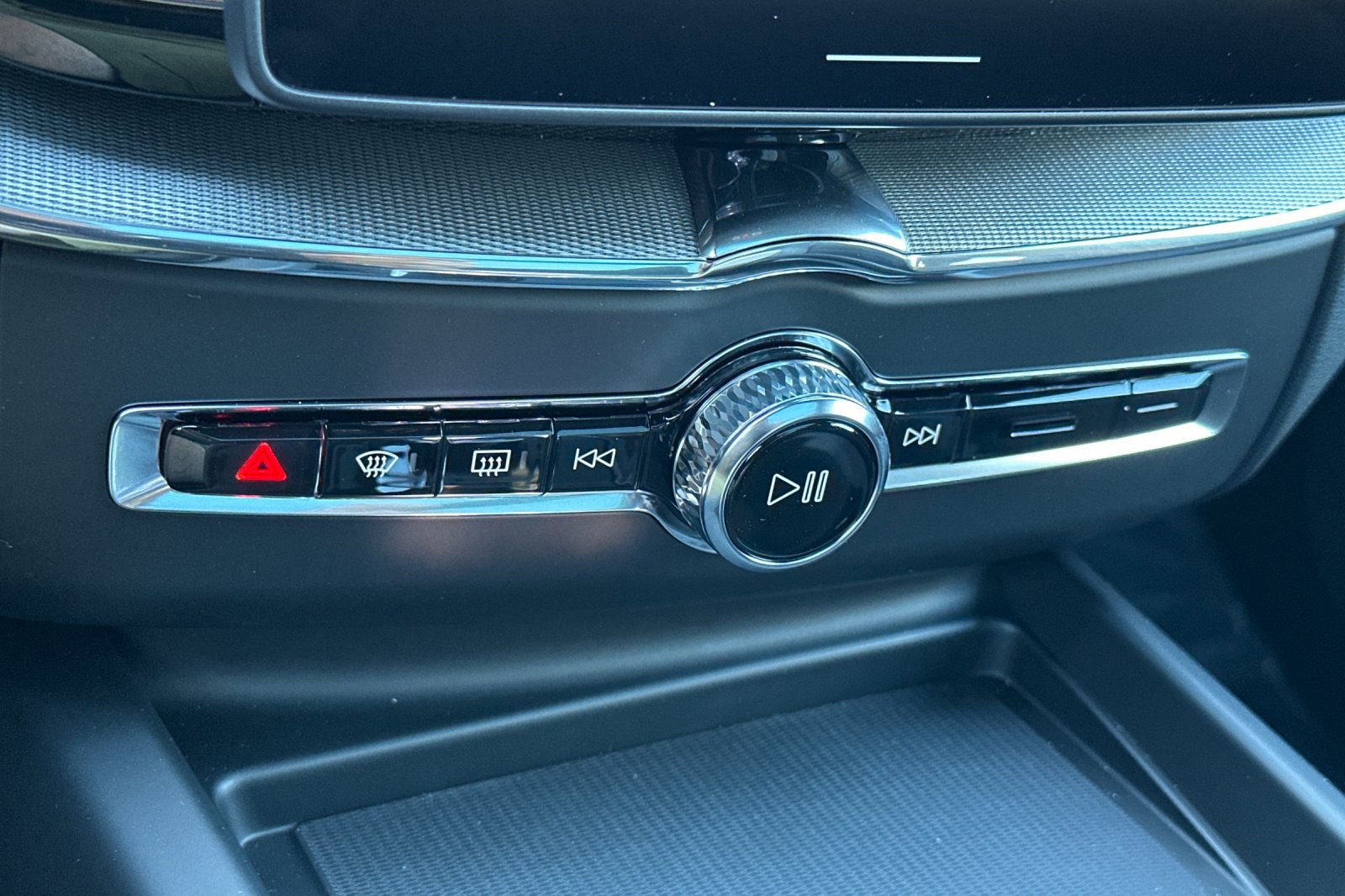 New 2026 Volvo XC60 T8 Polestar image 18