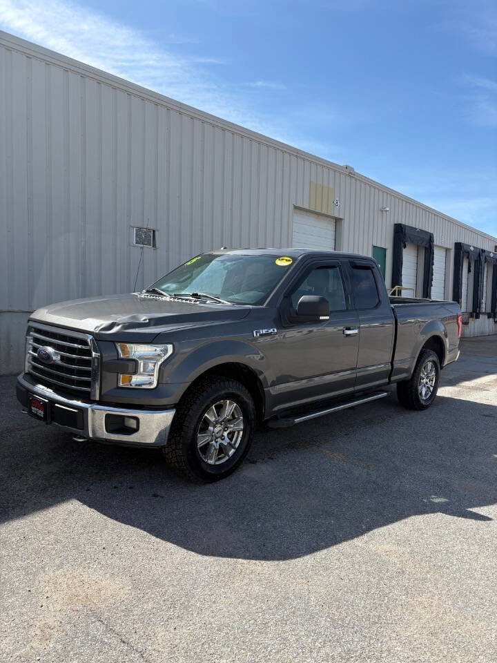 Used 2015 Ford F150 XLT w/ Equipment Group 302A Luxury image 3