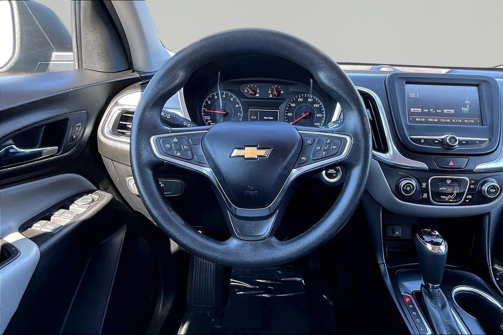Used 2018 Chevrolet Equinox LS FWD image 5