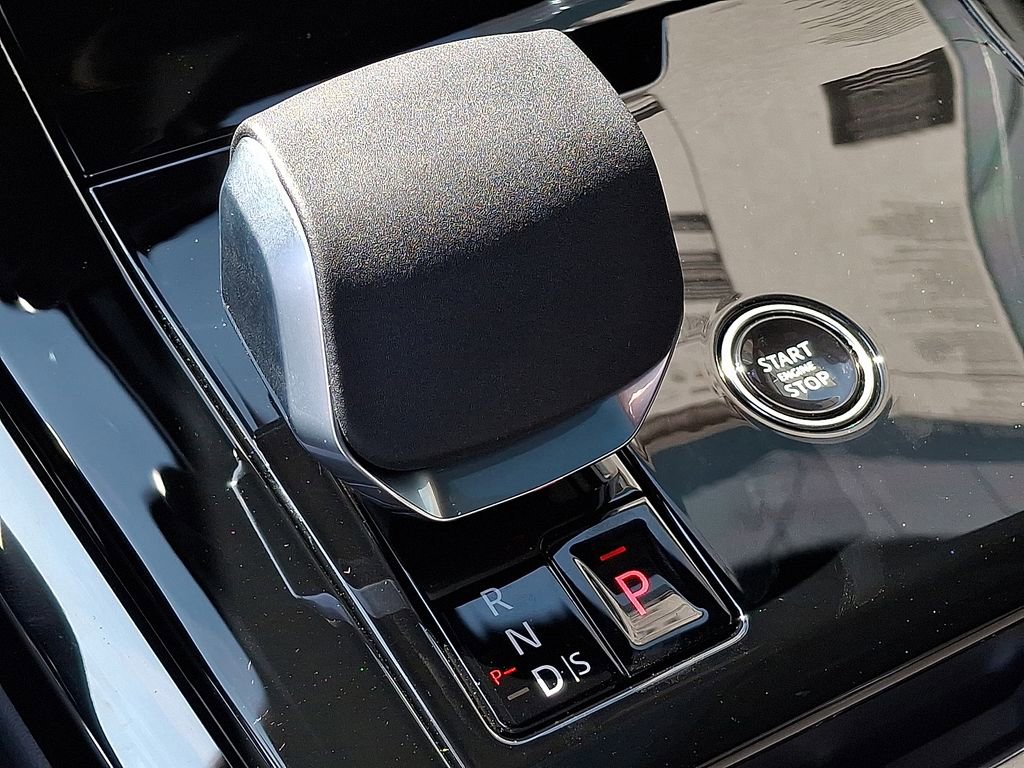 New 2026 Land Rover Range Rover Sport SE AWD/4WD image 13
