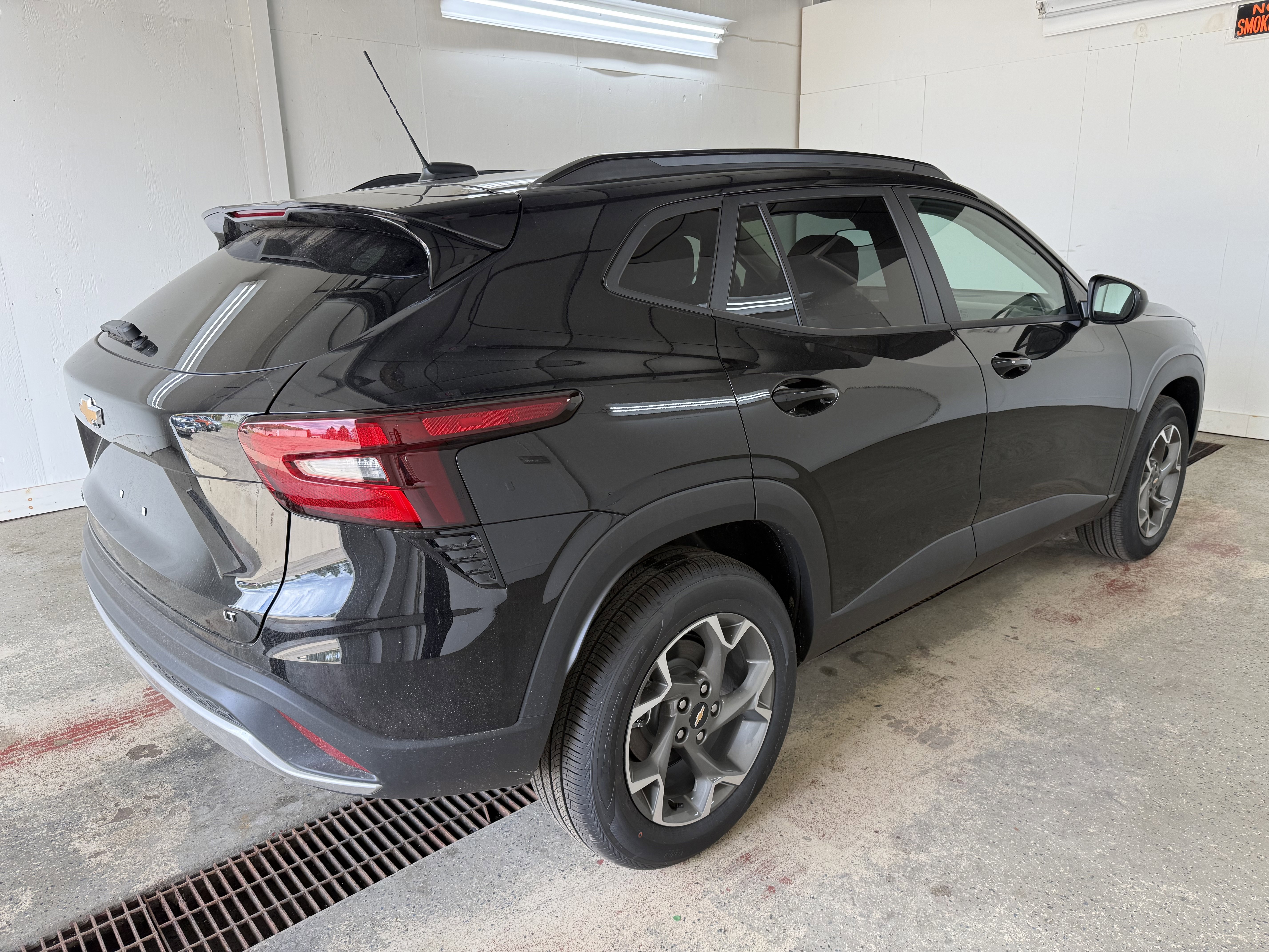 New 2026 Chevrolet Trax LT w/ LT Convenience Package image 6