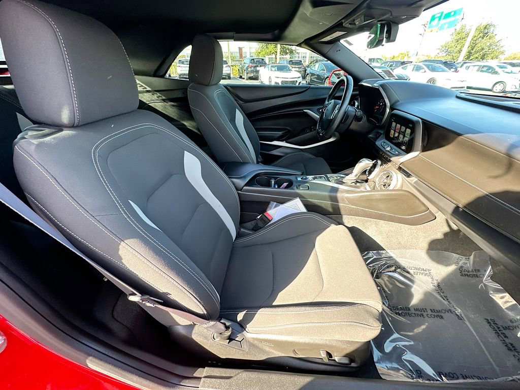 Used 2017 Chevrolet Camaro SS image 26