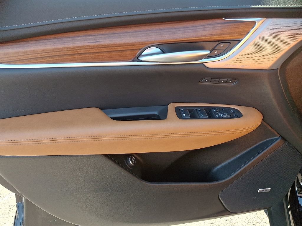 Certified 2025 Cadillac XT5 Premium Luxury w/ Technology Package image 13