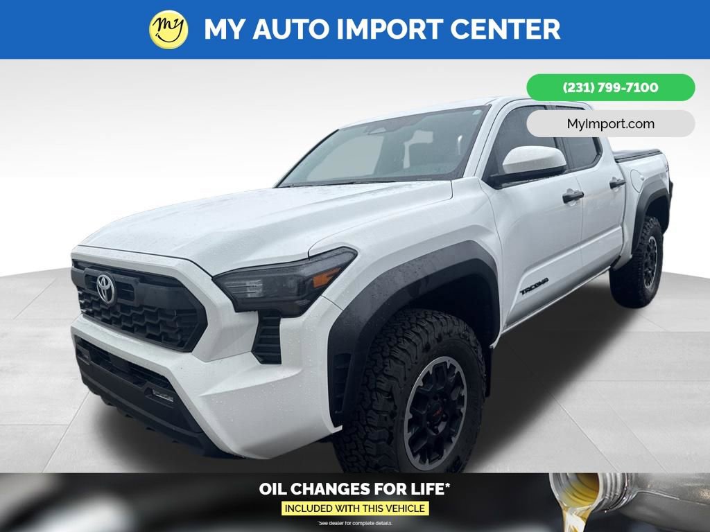 Used 2024 Toyota Tacoma TRD Off-Road image 2