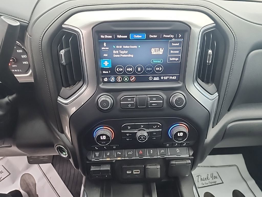 Used 2020 Chevrolet Silverado 2500 LTZ w/ LTZ Premium Package image 15