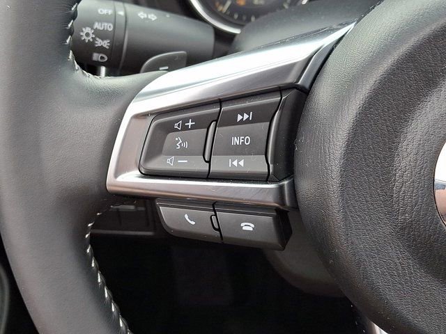 Used 2022 MAZDA MX-5 Miata Grand Touring w/ Appearance Package RWD image 25