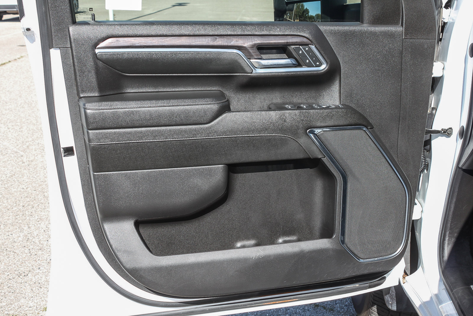 Used 2024 Chevrolet Silverado 2500 LTZ image 21