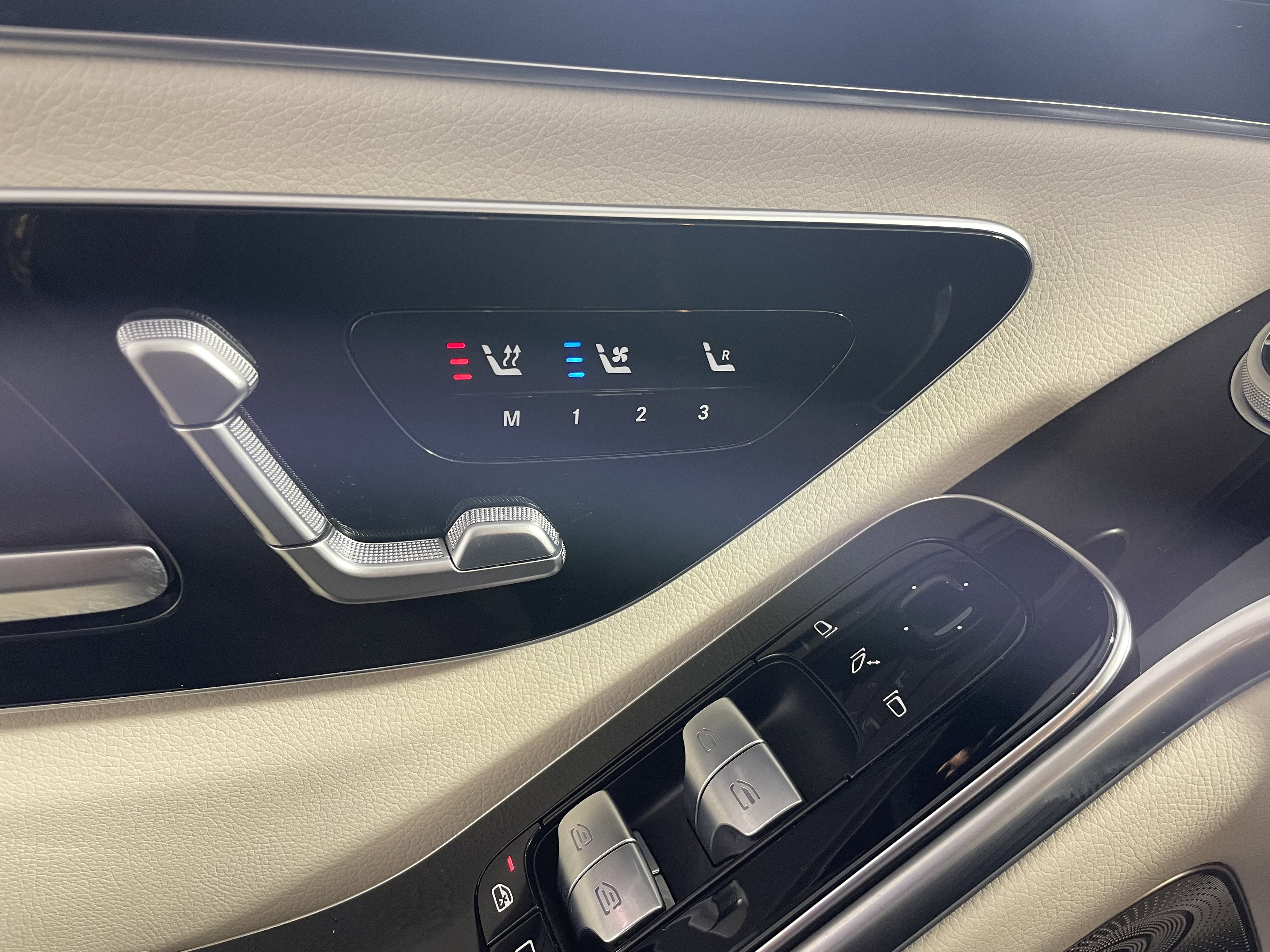 Certified 2023 Mercedes-Benz S 500 4MATIC image 21