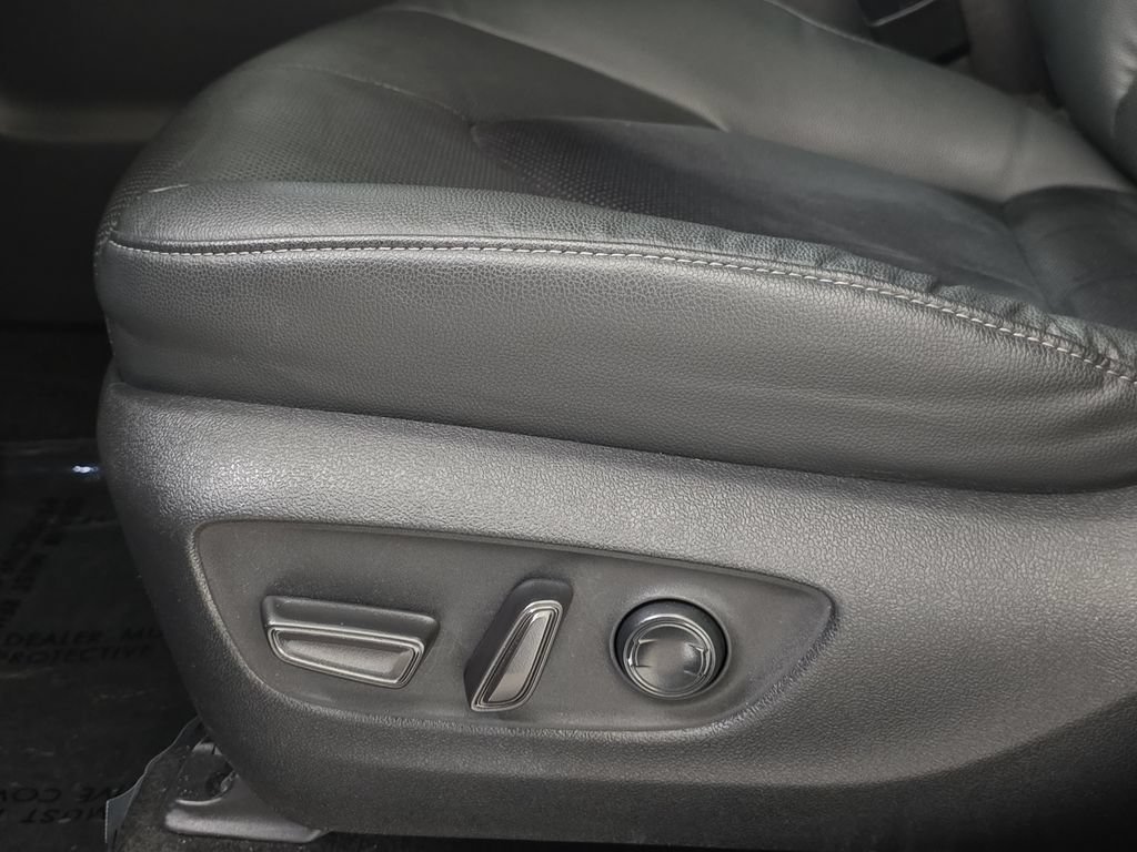 Used 2024 Toyota Grand Highlander AWD Hybrid image 28