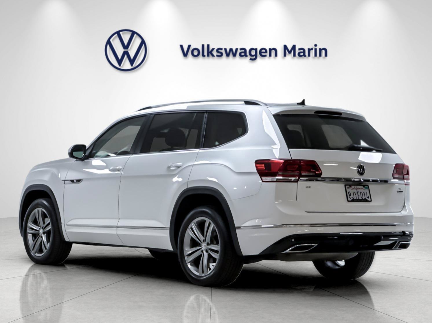 Used 2019 Volkswagen Atlas SE w/ Towing Package AWD/4WD image 3