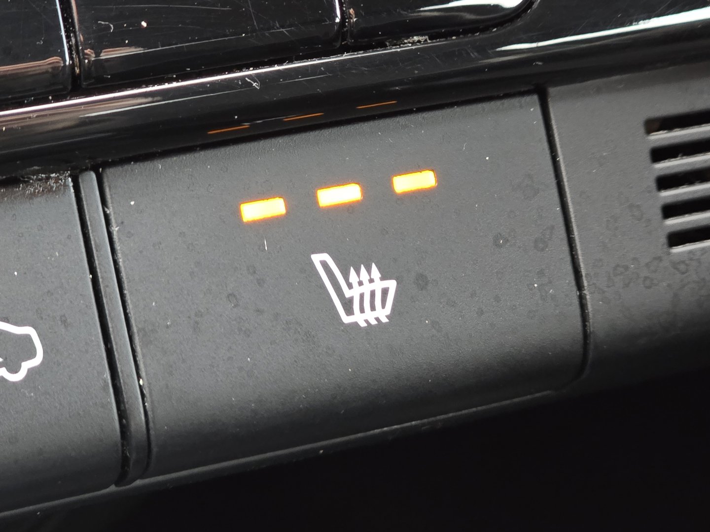 Used 2022 Hyundai Elantra SEL w/ Convenience Package image 7