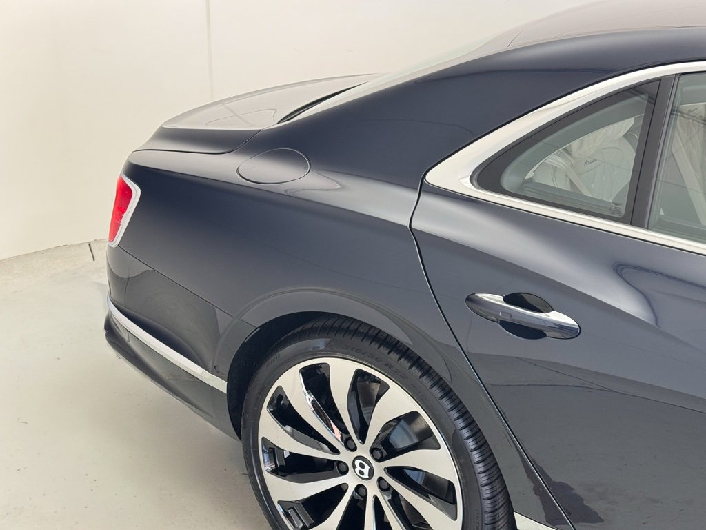 New 2026 Bentley Flying Spur Azure image 31