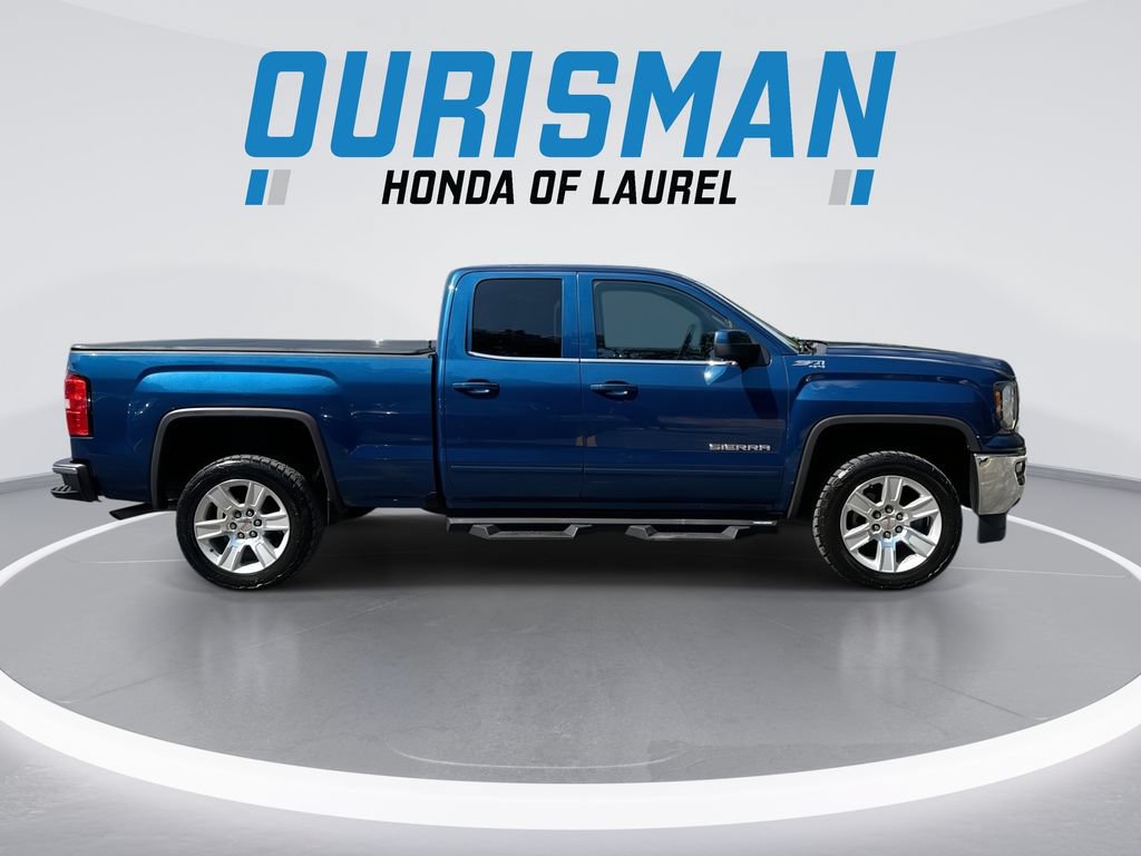 Used 2019 GMC Sierra 1500 SLE w/ SLE Value Package AWD/4WD image 9