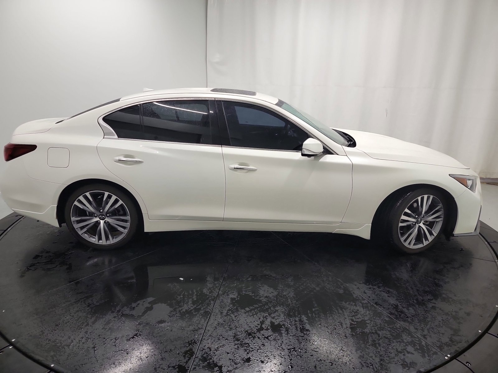 Used 2022 INFINITI Q50 Sensory image 11