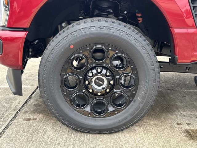 New 2026 Ford F250 Lariat w/ Black Appearance Package image 4