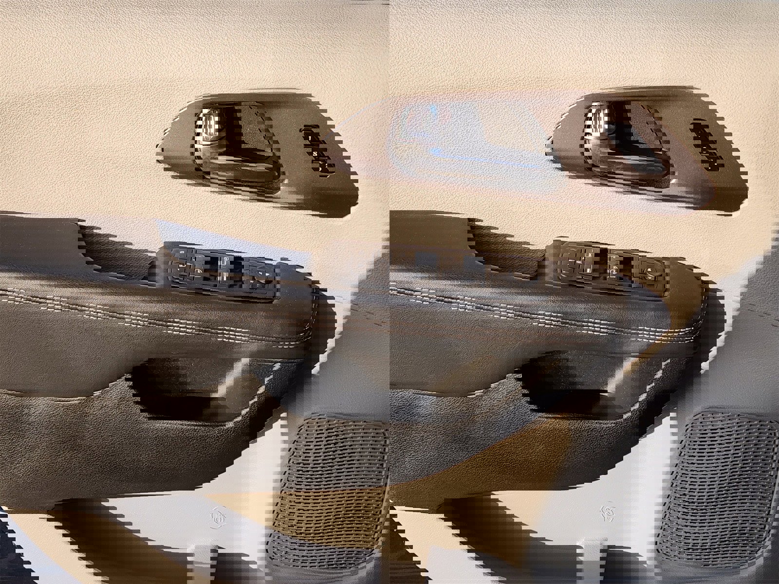 Certified 2024 Chrysler Pacifica Touring-L image 31