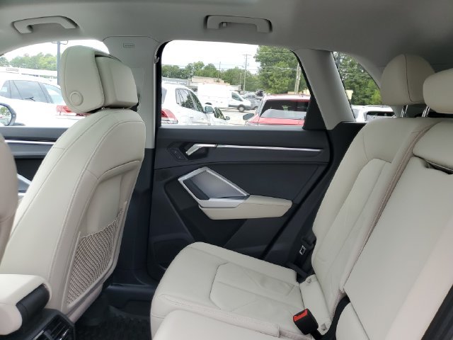 Used 2022 Audi Q3 2.0T Premium Plus AWD/4WD image 16