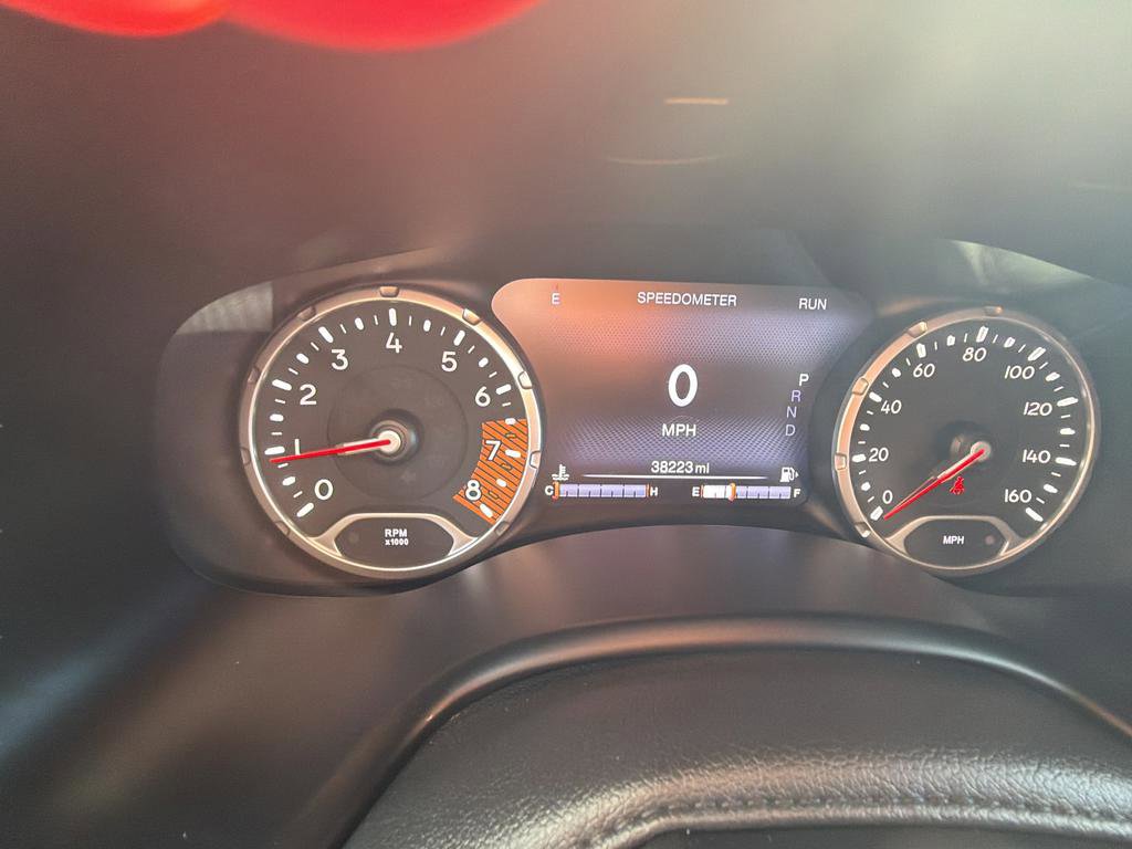 Used 2021 Jeep Renegade Latitude AWD/4WD image 12