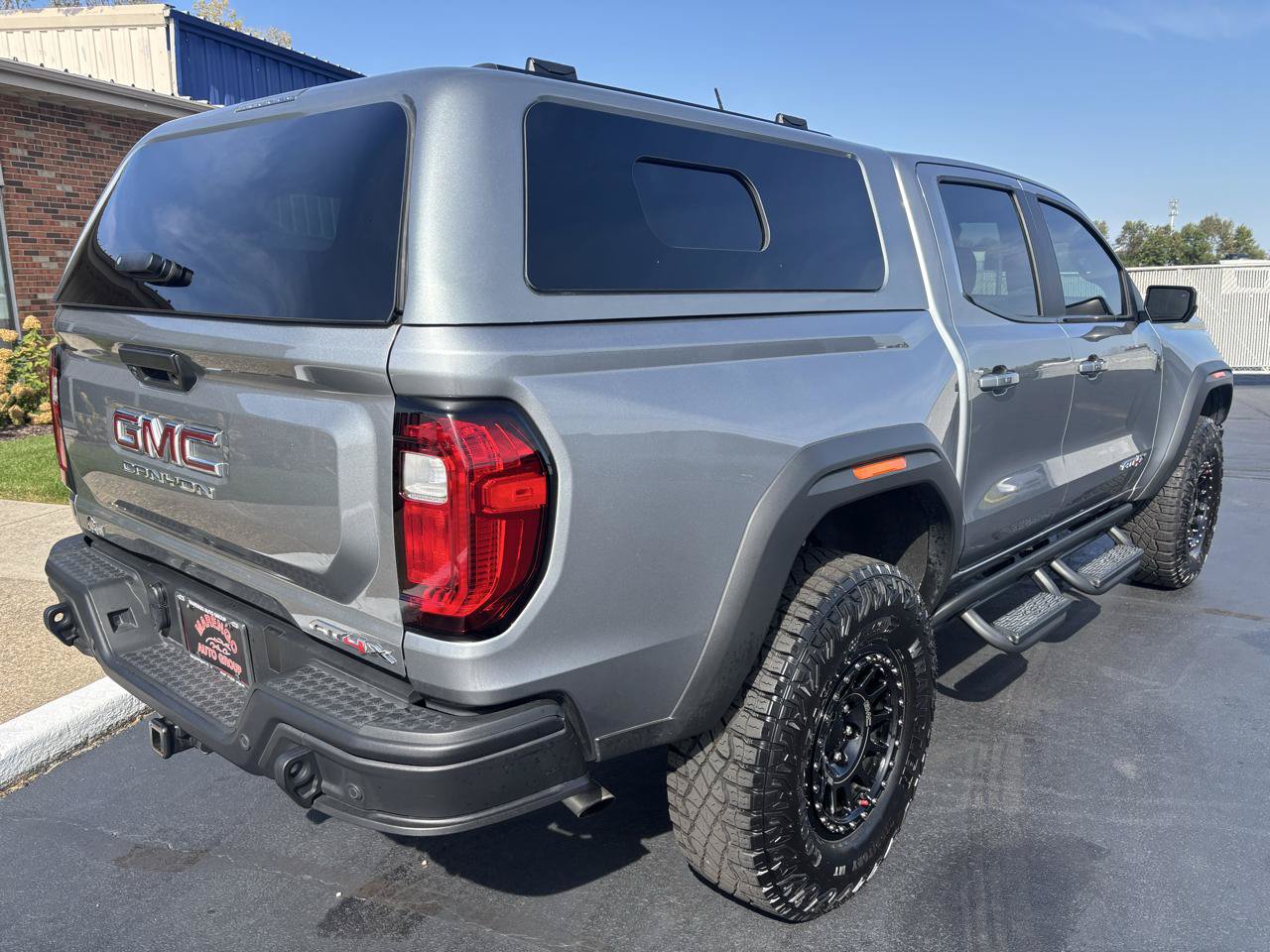 Used 2024 GMC Canyon AT4X w/ AT4X AEV Edition AWD/4WD image 3