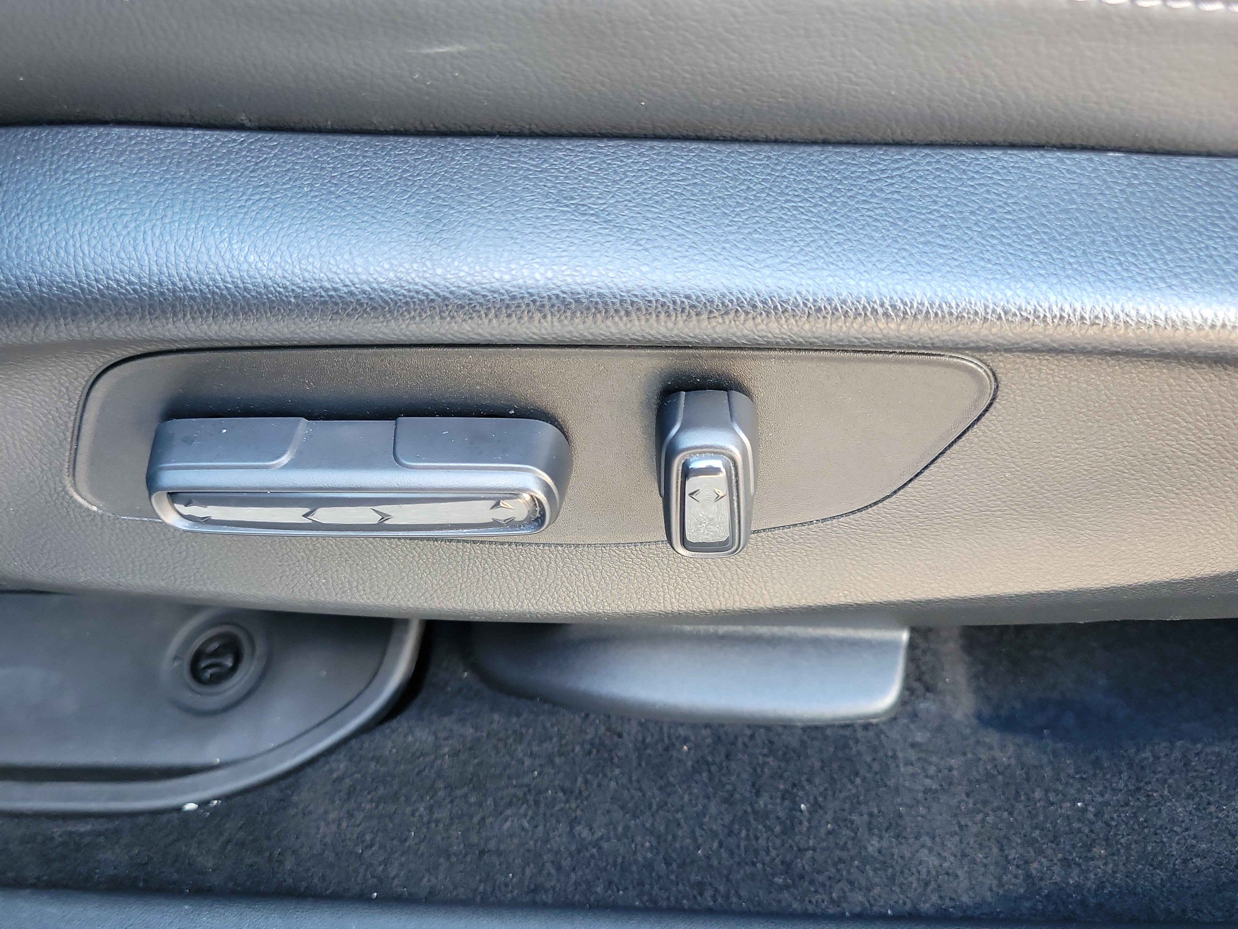 Used 2024 Honda HR-V EX-L image 26