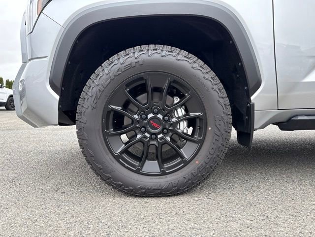Used 2025 Toyota Tundra Limited w/ TRD Off-Road Package AWD/4WD image 15