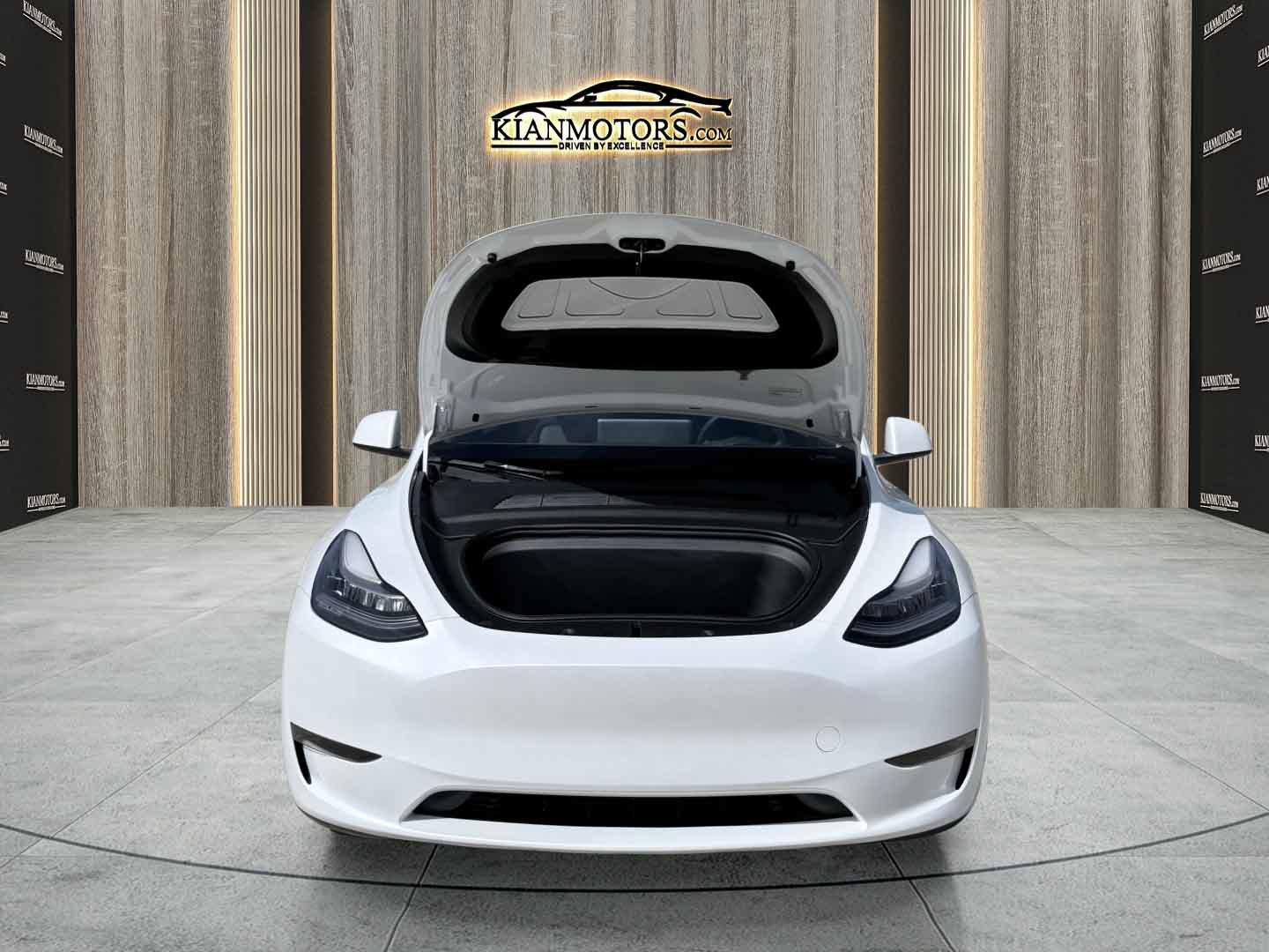 Used 2023 Tesla Model Y Long Range image 13